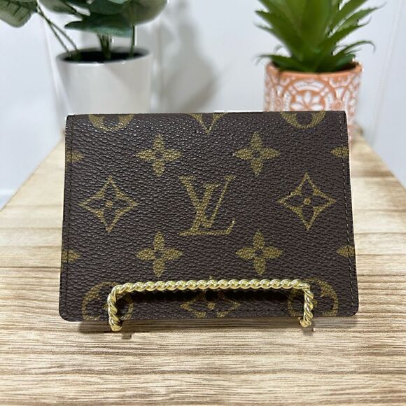 🌻 Louis Vuitton Monogram Porte 2 cartes Vertical Pass Card Case /8M0242 - Picture 1 of 8